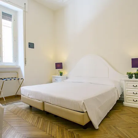 Hotel Trinita Dei Monti 3*