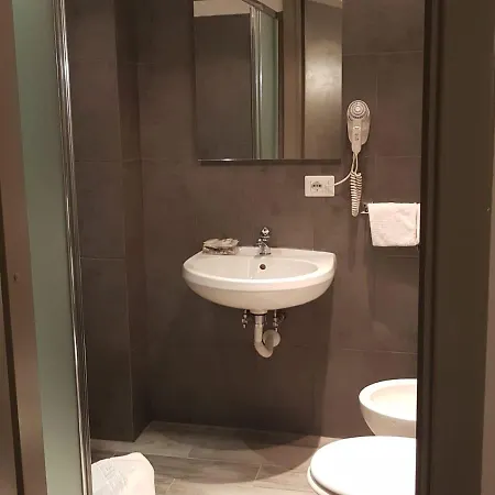 Trinita Dei Monti Hotel Rome