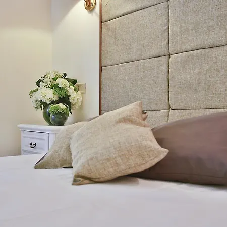 Hotel Trinita Dei Monti Rome