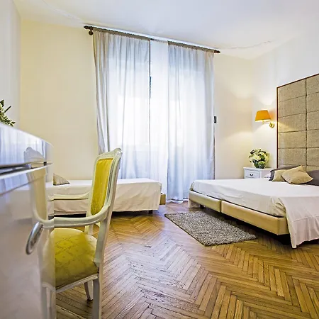 Hotel Trinita Dei Monti 3*