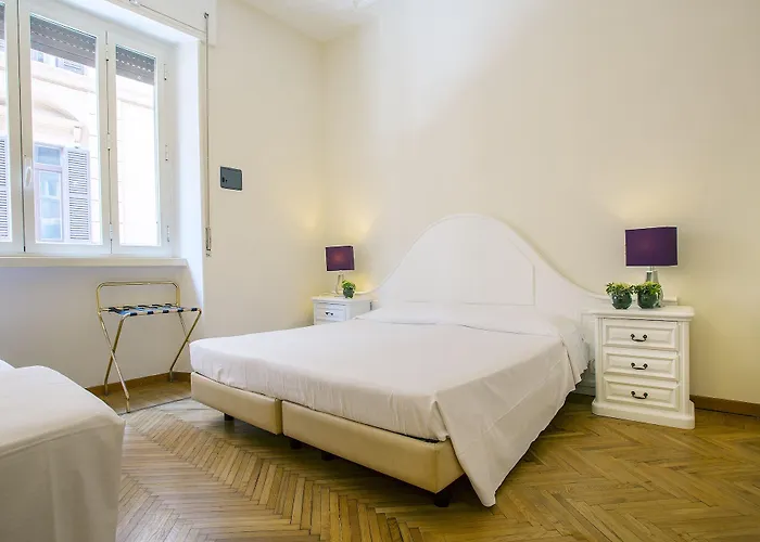 Hotel Trinita Dei Monti 3*