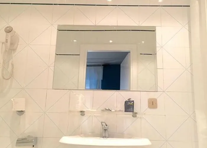 Trinita Dei Monti 3*