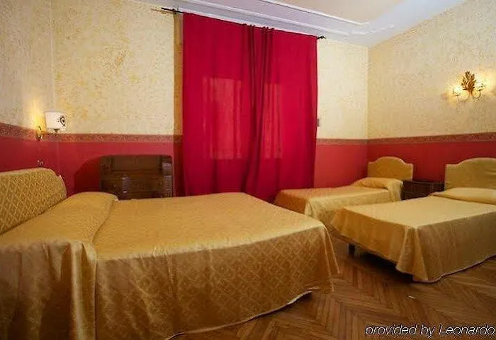 Hotel Trinita Dei Monti Rom